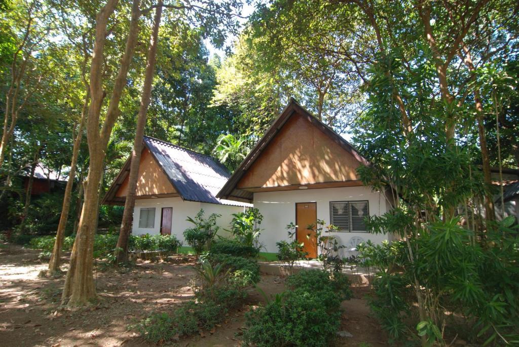 Lanta Coral Beach Resort Ko Lanta Quarto foto